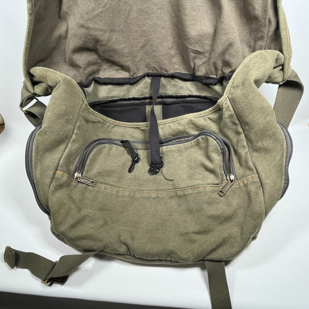 LL BEAN Bag Messenger Laptop Crossbody Paperboy Style Canvas Cotton Green VTG - Picture 8 of 16